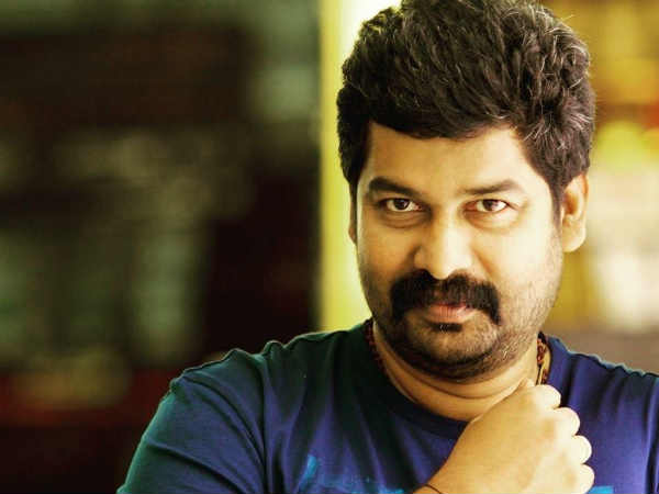 സിഗനലിൽ തടഞ്ഞു
