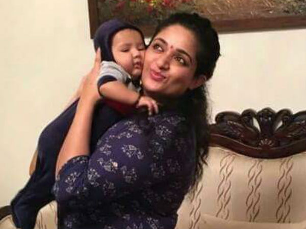 കുഞ്ഞിന് പേരിട്ടു