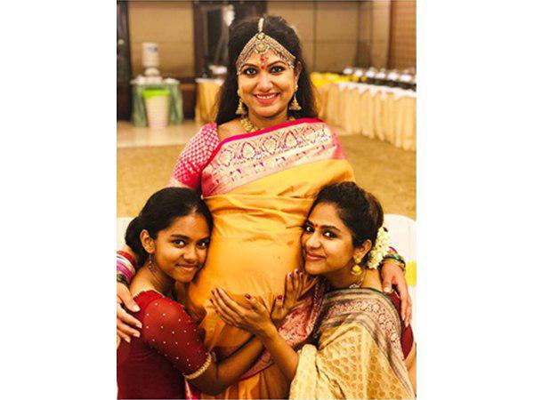 പ്രിയ മോഹനൊപ്പം പൂര്ണ്ണിമയും പ്രാര്ത്ഥനയും