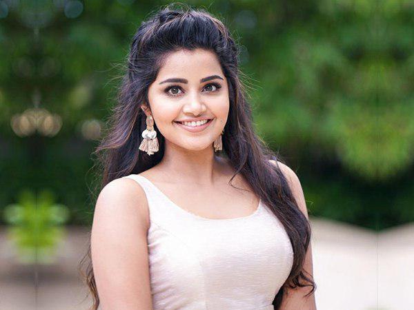 അനുപമ പരമേശ്വരന്