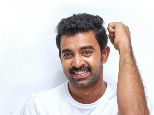 എട്ടാം ക്ലാസിൽ തുടങ്ങി