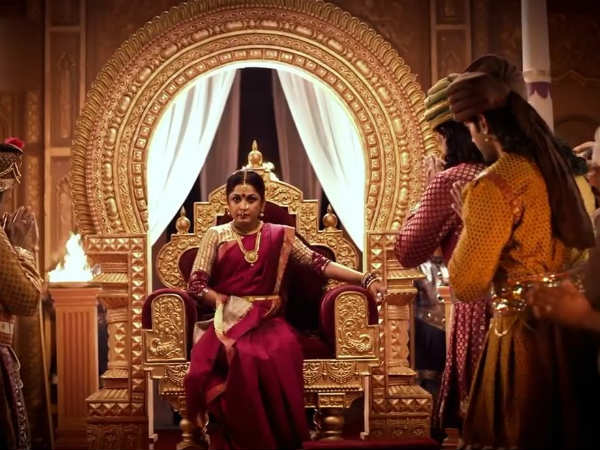 ശിവകാമി ദേവിയിലൂടെ കഥ