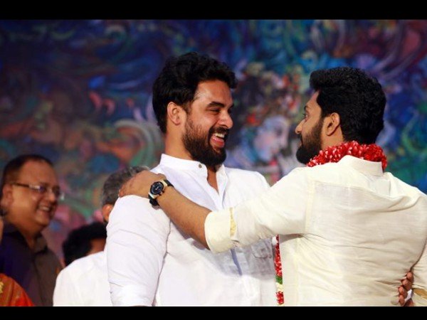 ടൊവിനോ തോമസ്