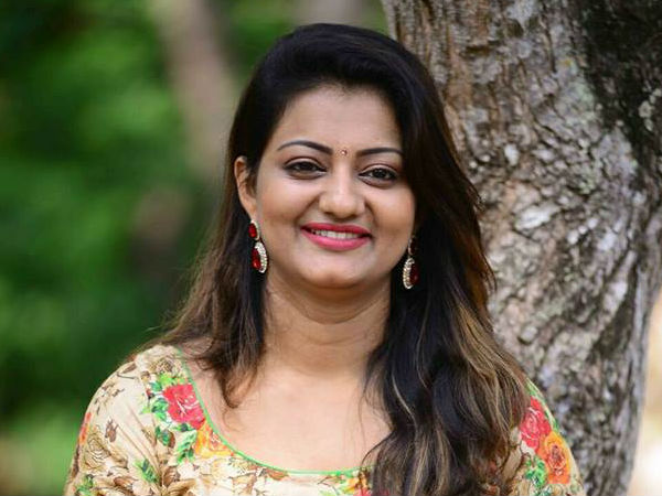 മോഹന്ലാലിനൊപ്പം അഭിനയിച്ചപ്പോള്