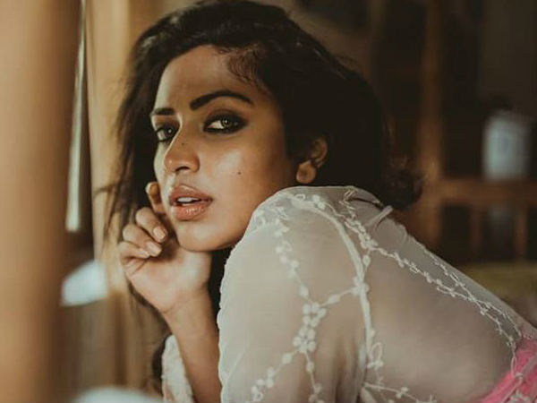 പരിതി പണ്ടേ കടന്നു