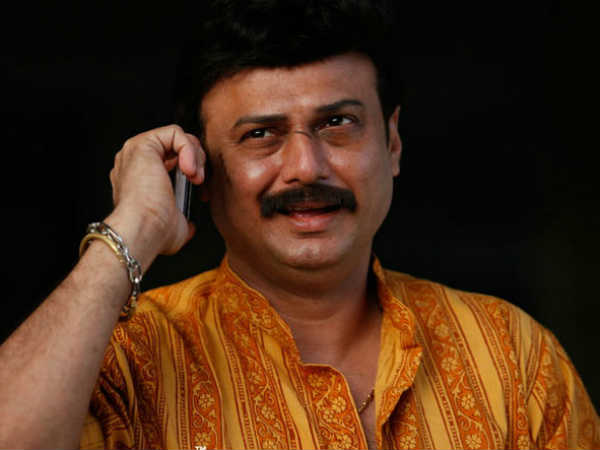 സിനിമയിൽ കത്തി നിന്നു