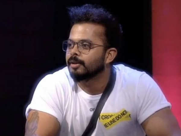 തല ഇടിച്ചു പൊട്ടിച്ചു
