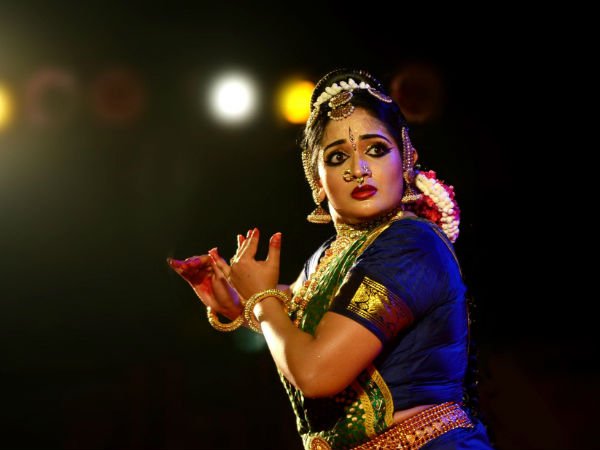 കാവ്യ മാധവന്