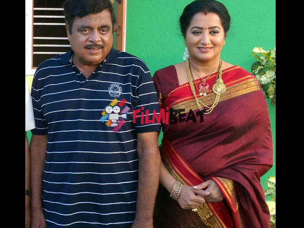 സുമലത രാഷ്ട്രീയത്തിലേക്ക്