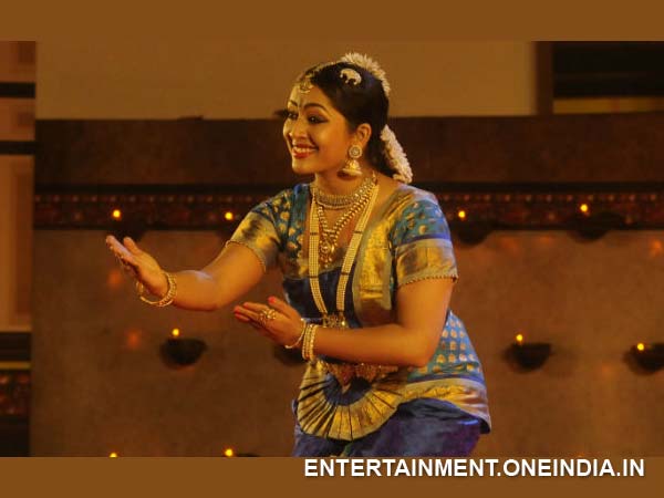 നവ്യ നായര്