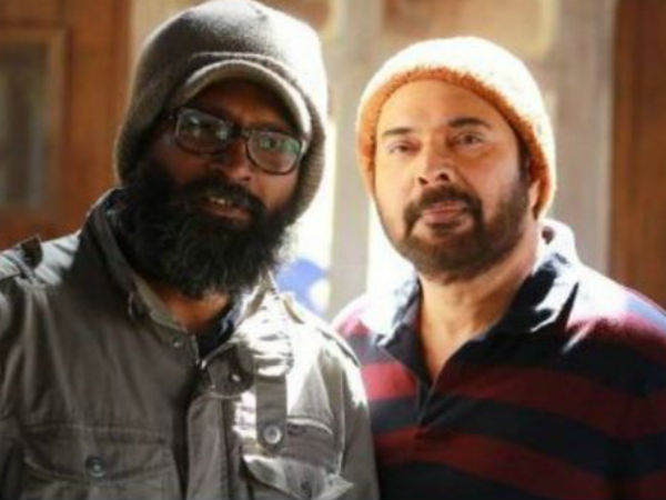 ഫാന്സ് ഷോകളൊരുക്കി ആരാധകര്