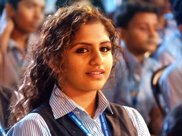 ഒരു അഡാറ് ലവ്