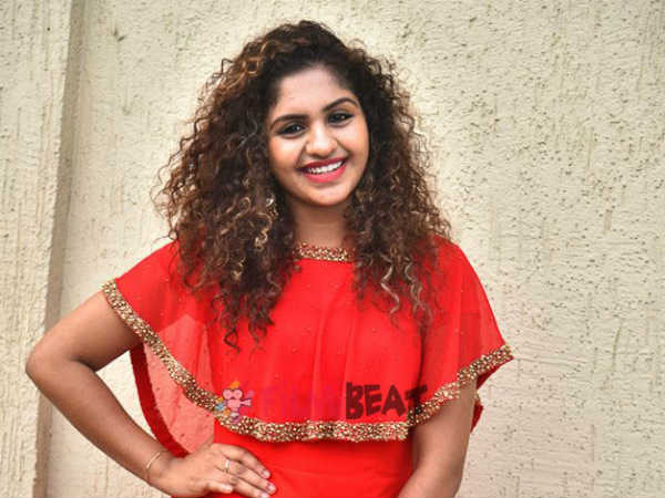 പ്രിയയും നൂറിനും