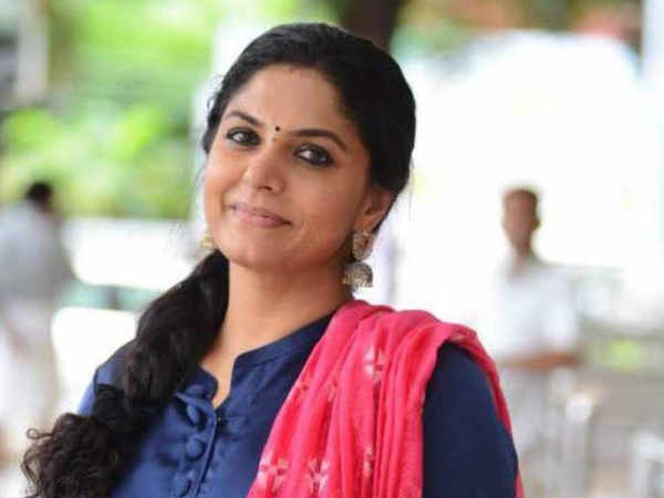 പ്രതിഫലം വാങ്ങി?