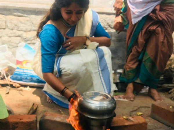 കേരള സാരിയിൽ സുന്ദരിയായി താരം