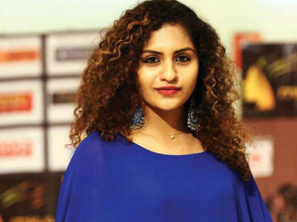 വിജയാഘോഷത്തിൽ പങ്ക് ചേരാൻ കഴിയുന്നില്ല