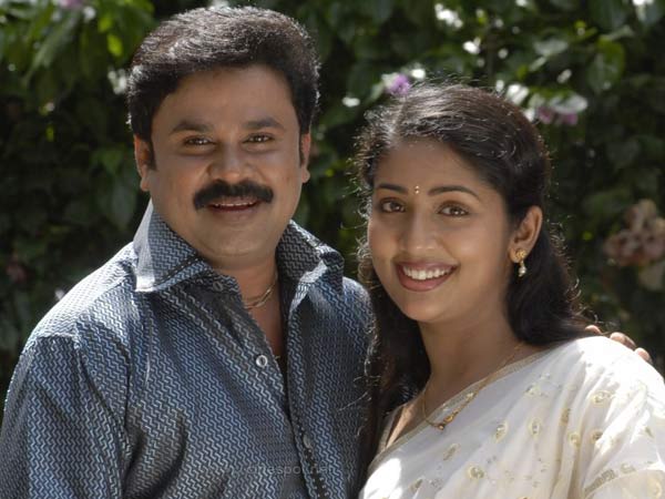 നവ്യ നായര്ക്കൊപ്പവും എത്തി