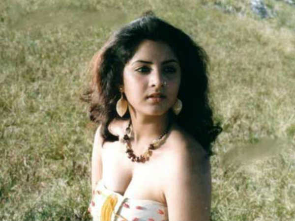 ദിവ്യയ്ക്കൊപ്പം നൃത്തം ചെയ്യില്ല