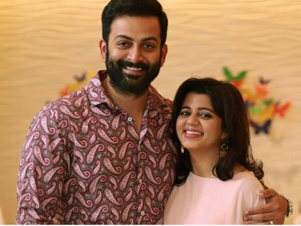 പൃഥ്വിയെ കാണാൻ സുപ്രിയ