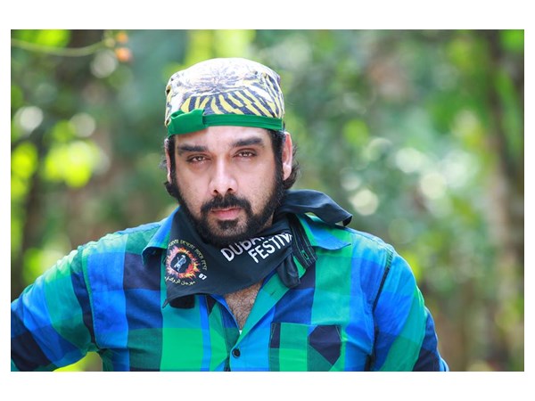 ശബ്ദസാന്നിധ്യമായി വിനീത്