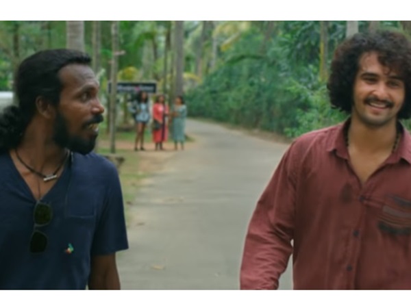 ഹെഡ്സെറ്റിൽ പാട്ട് കേട്ടൽ മതി