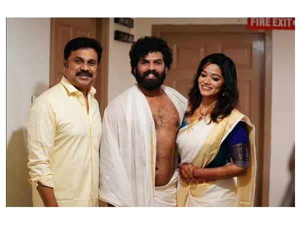 സണ്ണി വെയ്ന്റെ വിവാഹത്തിനെത്തി