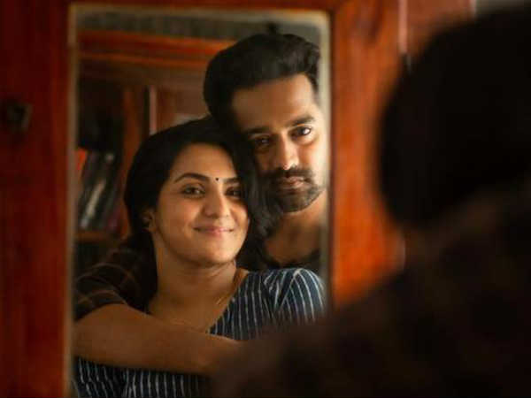 പല്ലവിയായി പാർവതി