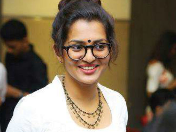 സിനിമയുടെ മറ്റ് മേഖലകളിലേയ്ക്കും