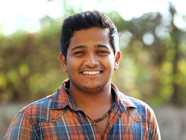 താരനിര