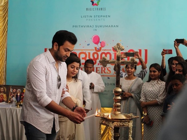 പുതുമുഖ സംവിധായകനെന്ന നിലയില്