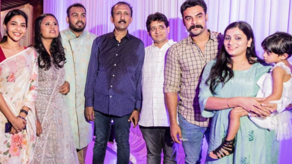 ടൊവിനോയും കുടുംബവും