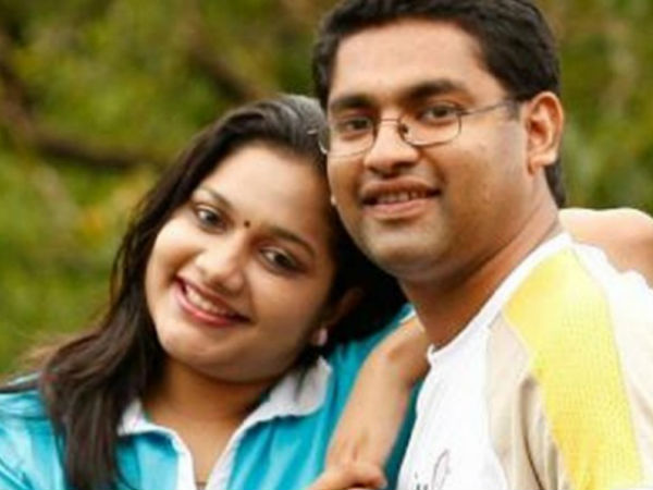 വിവാഹിതയായ റിമി