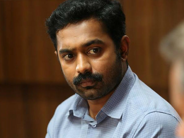 അമ്മിണിപ്പിള്ള ആരാണ്?