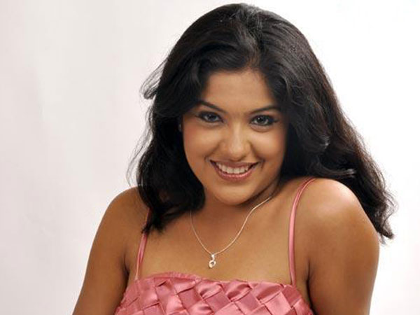 സോഷ്യല് മീഡിയയിലൂടെ വൈറലാവുന്നു