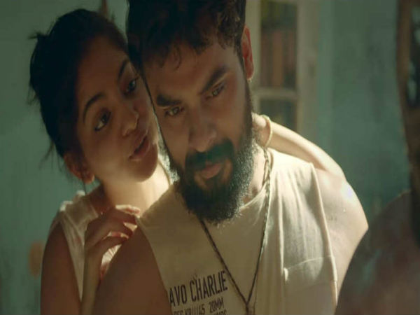 പ്രണയാർദ്രമായ നിമിഷം