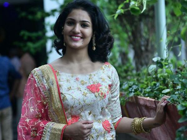 സൂപ്പർ താരങ്ങളോടൊപ്പം