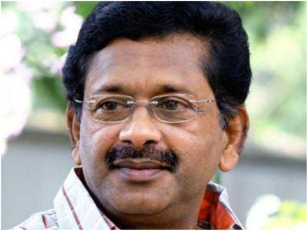 കൈയ്യില് ഒതുങ്ങില്ലെന്ന് മനസ്സിലായി