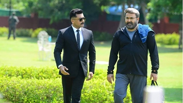 kaappaan kaappaan
