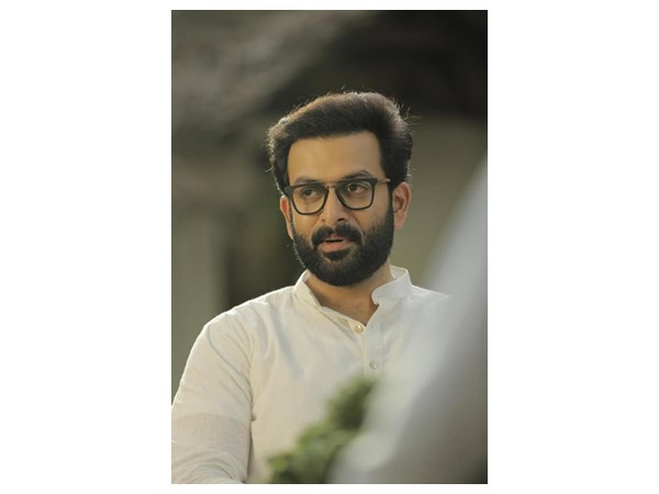 ഗംഭീര വരവേല്പ്പ്
