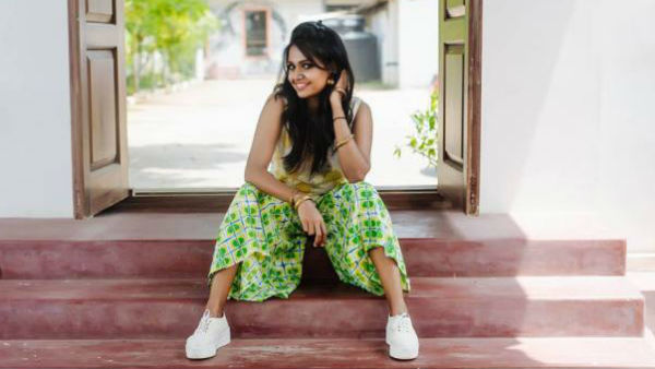 മായാനദിയിൽ താനും
