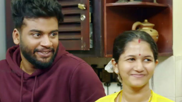 മീനാക്ഷിയെ വിളിച്ചു