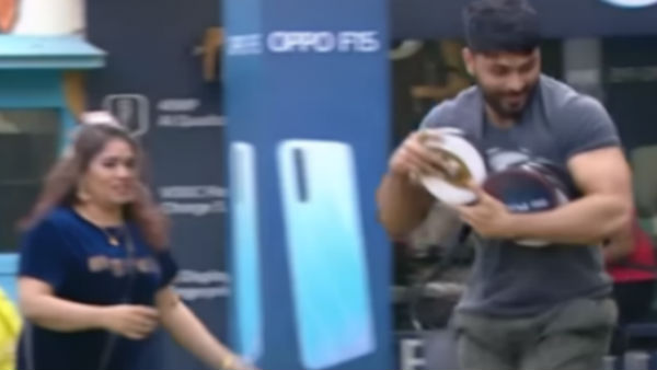 ജസ്ലയോട് തട്ടിക്കയറി
