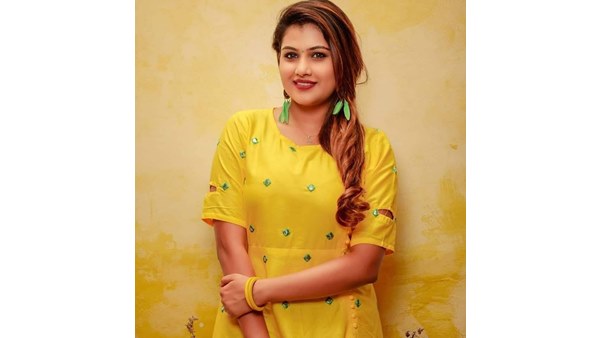 എലീനയുടെ പ്രണയം