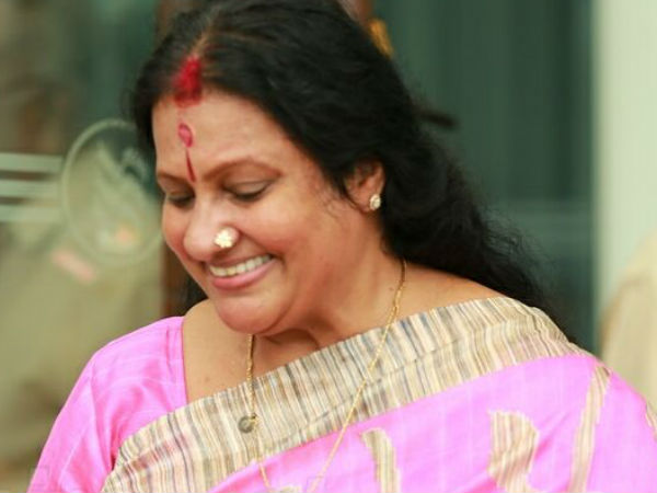 ക്ഷണക്കത്തില്ലാതെ