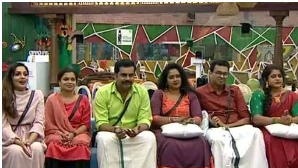 ആര്യയുടെ വീട്ടില്