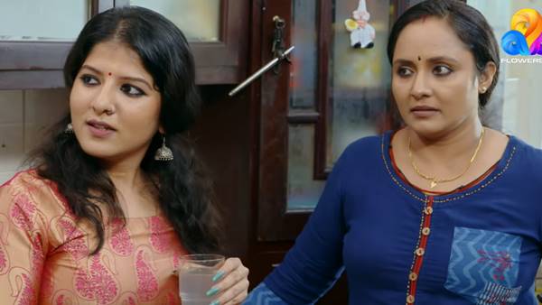 സിനിമയിലേക്ക്