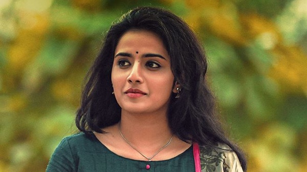 ലോക്ക് ഡൗണ് പ്രഖ്യാപിയ്ക്കുമ്പോള് ലൊക്കേഷനിലായിരുന്നോ?