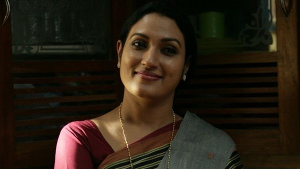 ഓംശാന്തി ഓശാന പോലുള്ള വിജയ്ച്ച സിനിമകളില് നായികയുടെ അമ്മയായി അഭിനയിച്ച നടിയ്ക്ക് ഇത്തരമൊരു അവസ്ഥയോ എന്ന് ആളുകള് ചിന്തിക്കുന്നുണ്ടാവും?