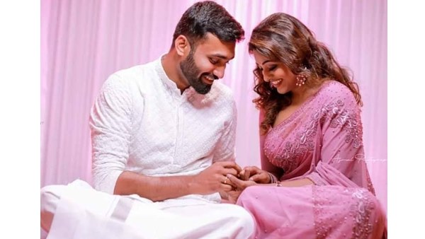 meera-anil meera-anil