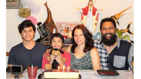 babu-antony-family babu-antony-family